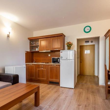 Avalon Appartament Da Lary Slăntjev Brjag Exteriör bild