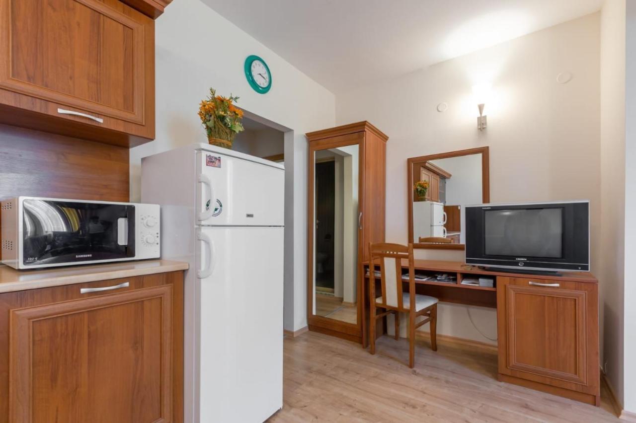 Avalon Appartament Da Lary Slăntjev Brjag Exteriör bild