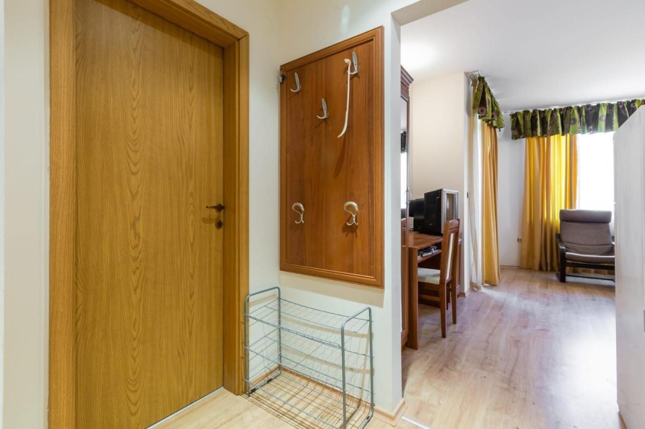 Avalon Appartament Da Lary Slăntjev Brjag Exteriör bild